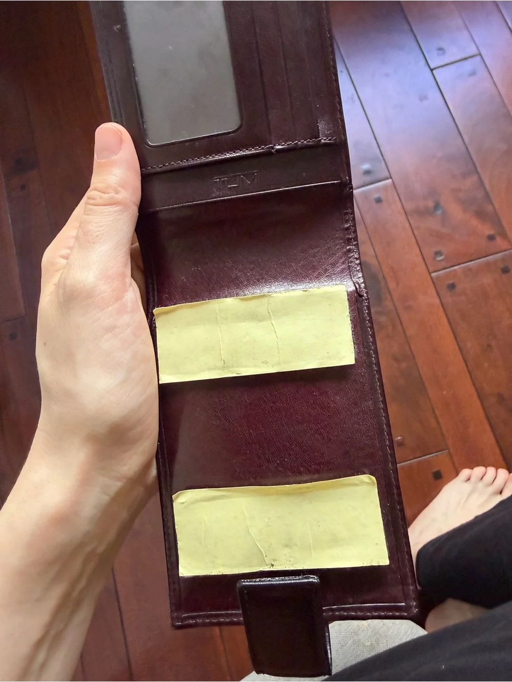 Tumi Deep/Mahogany or Dark Burgundy Leather ID & Card Holder